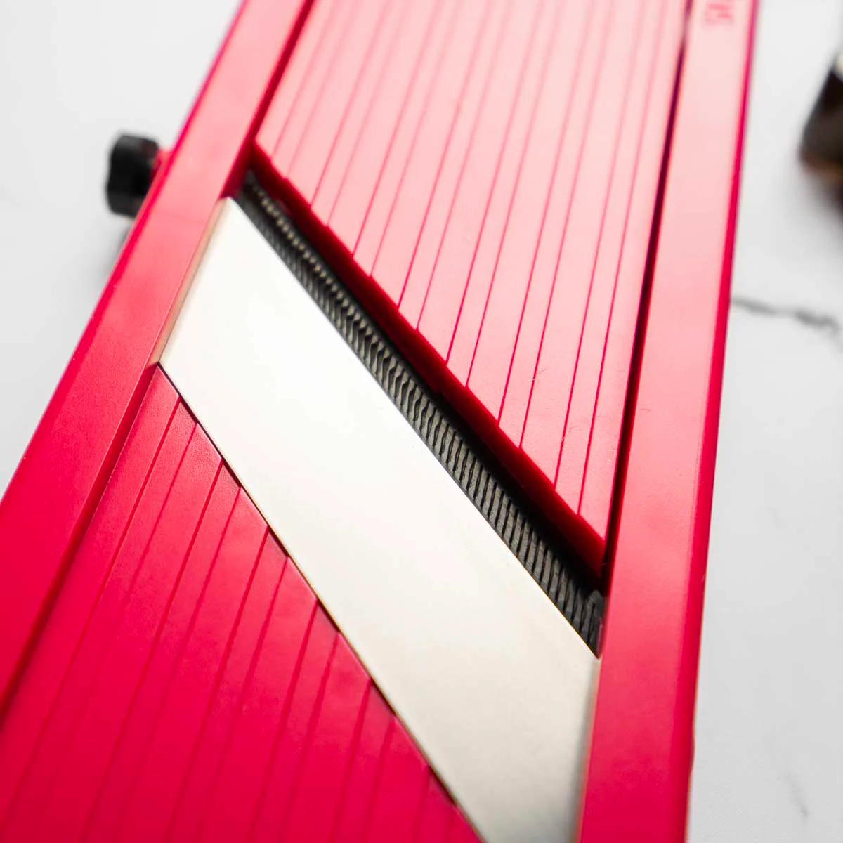 Chiba Mandoline Slicer - Pink - Image 4