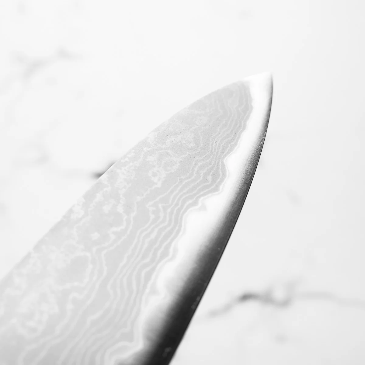 Hatsukokoro Blue 1 Damascus Santoku 180mm - Image 10