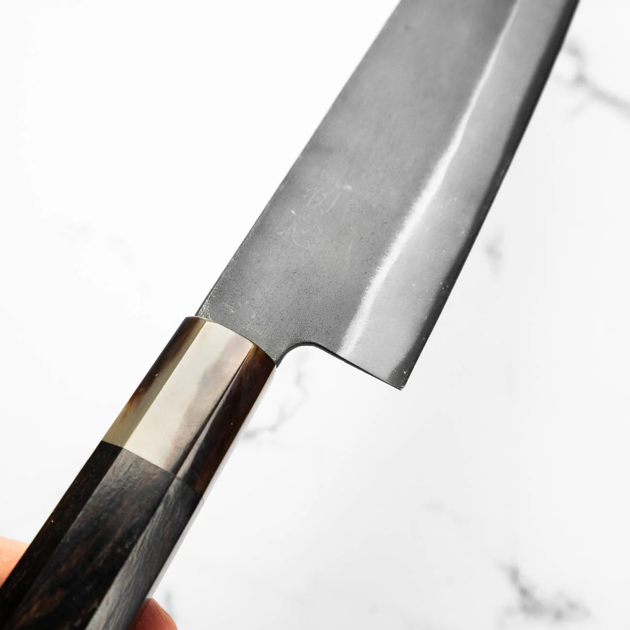 Hatsukokoro Blue 2 Kurouchi Gyuto 210mm - Ebony & Blonde - Image 6