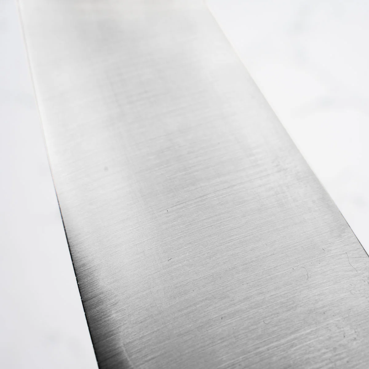 Hatsukokoro Hayabusa SG2 3 Layer Gyuto 240mm - Ebony - Image 6