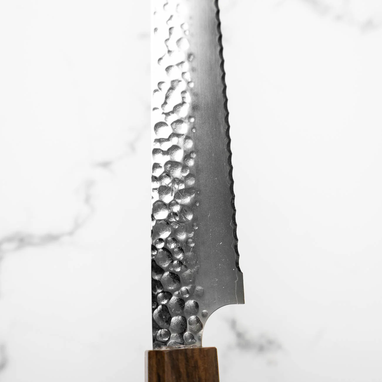Hatsukokoro Hayabusa VG10 Tsuchime 3 Layer Bread Knife 210mm - Image 4