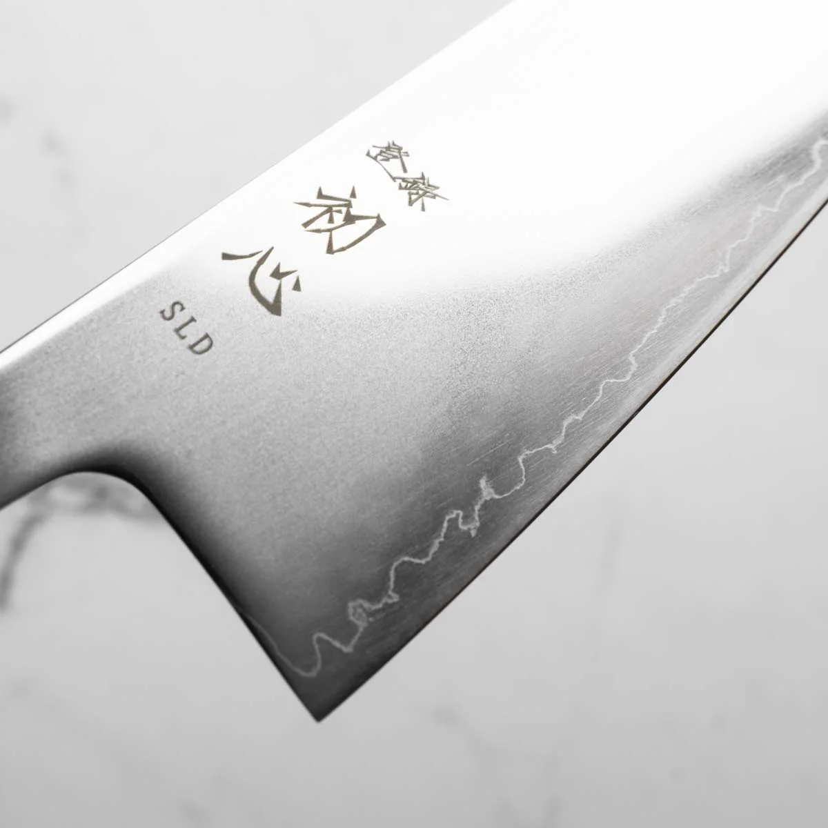 Hatsukokoro Hikari SLD 3 Layer Gyuto 210mm - Carbon Fibre - Image 5