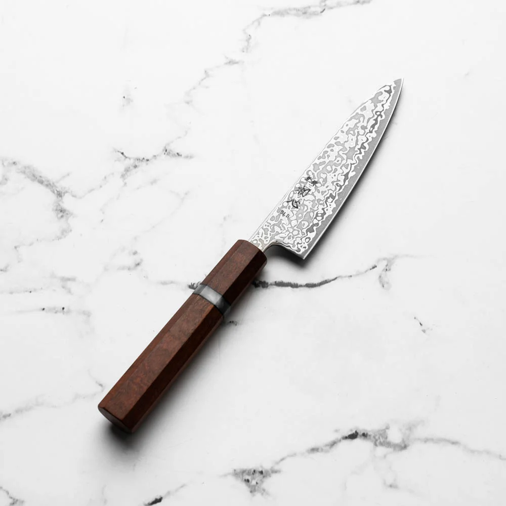 Hatsukokoro Hikari SLD Damascus Kurozome Petty 130mm - Sandalwood - Image 2