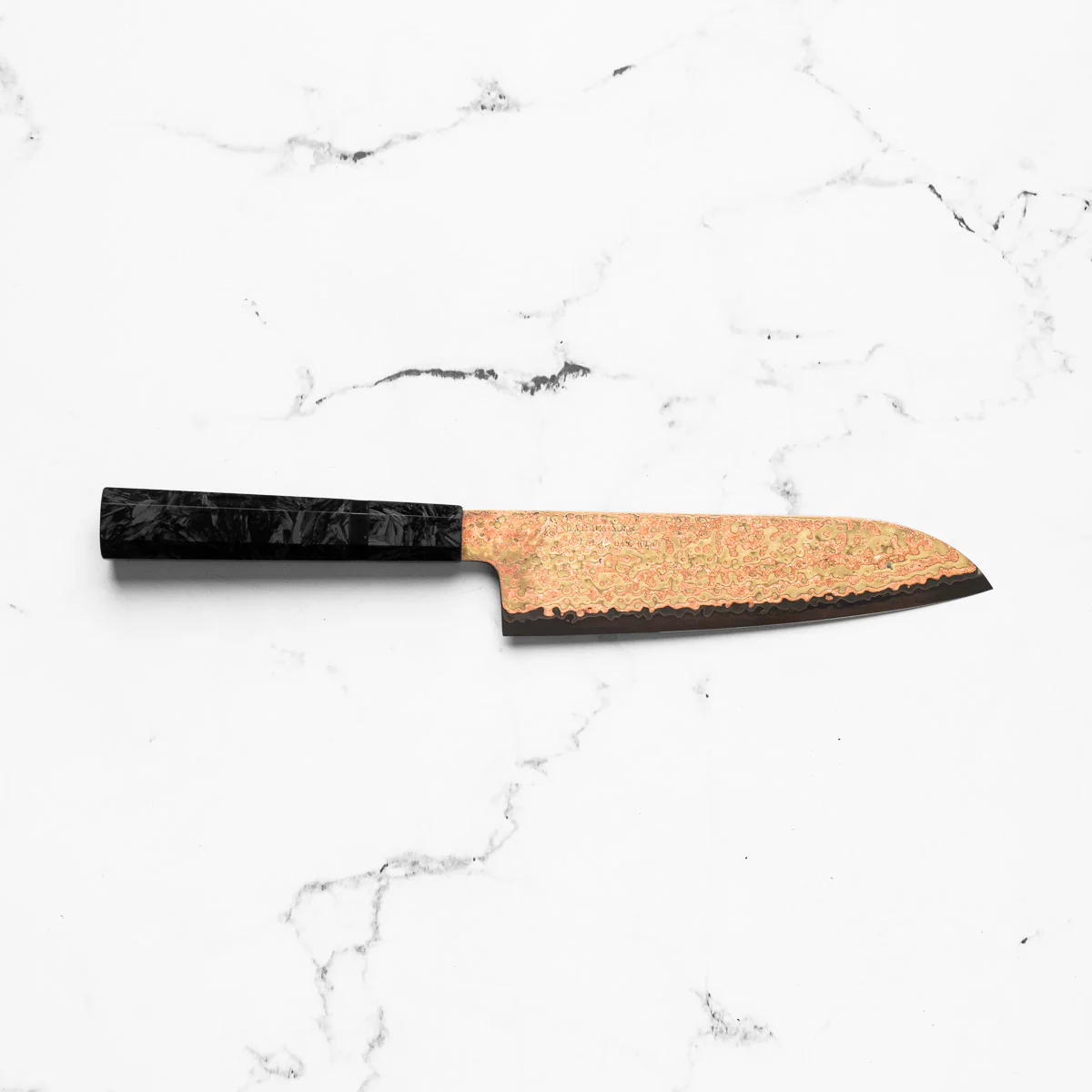 Hatsukokoro Hinotori V-Toku 2 Rainbow Damascus Santoku 180mm - Dark Carbon Fibre - Image 4