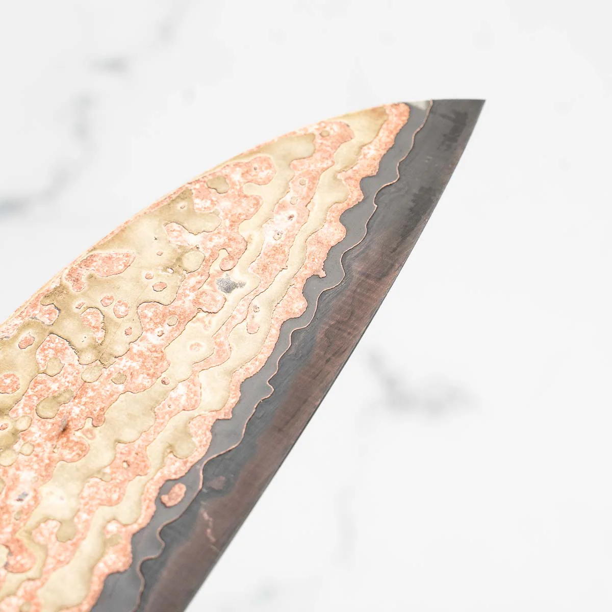 Hatsukokoro Hinotori V-Toku 2 Rainbow Damascus Santoku 180mm - Dark Carbon Fibre - Image 7