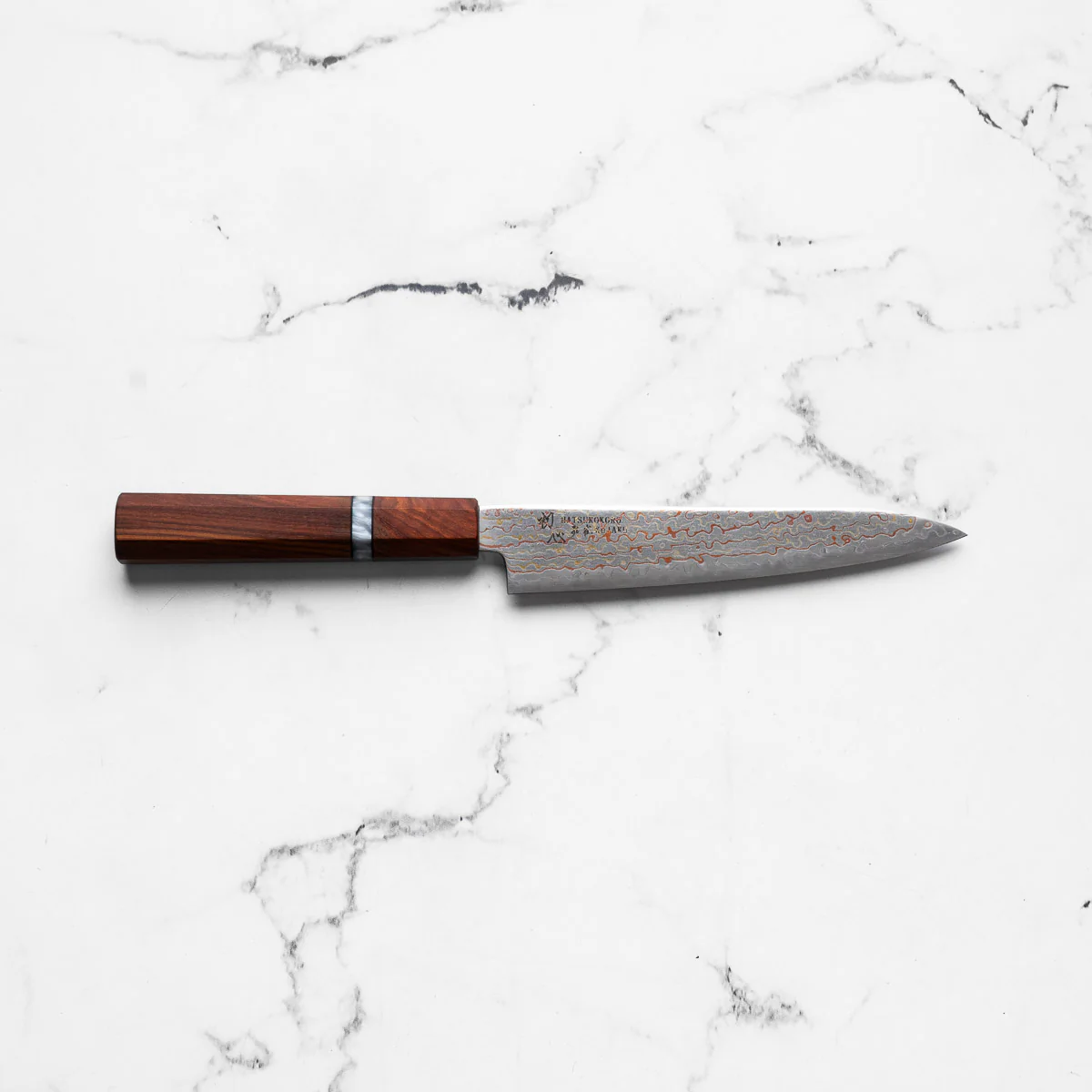 Hatsukokoro Kujaku V-Toku 2 Rainbow Damascus Petty 150mm - Sandalwood - Image 4