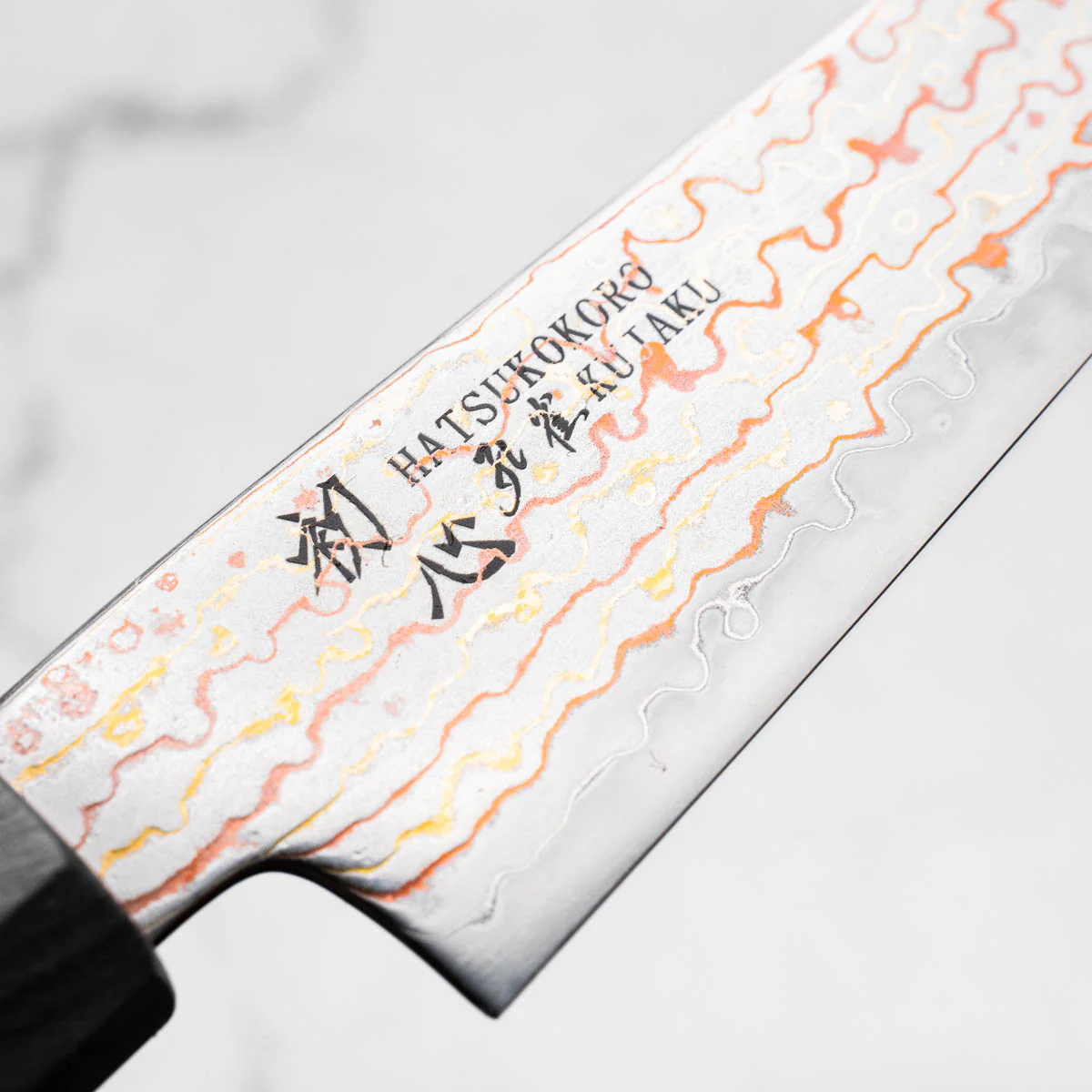 Hatsukokoro Kujaku V-Toku 2 Rainbow Damascus Petty 150mm - Sandalwood - Image 5