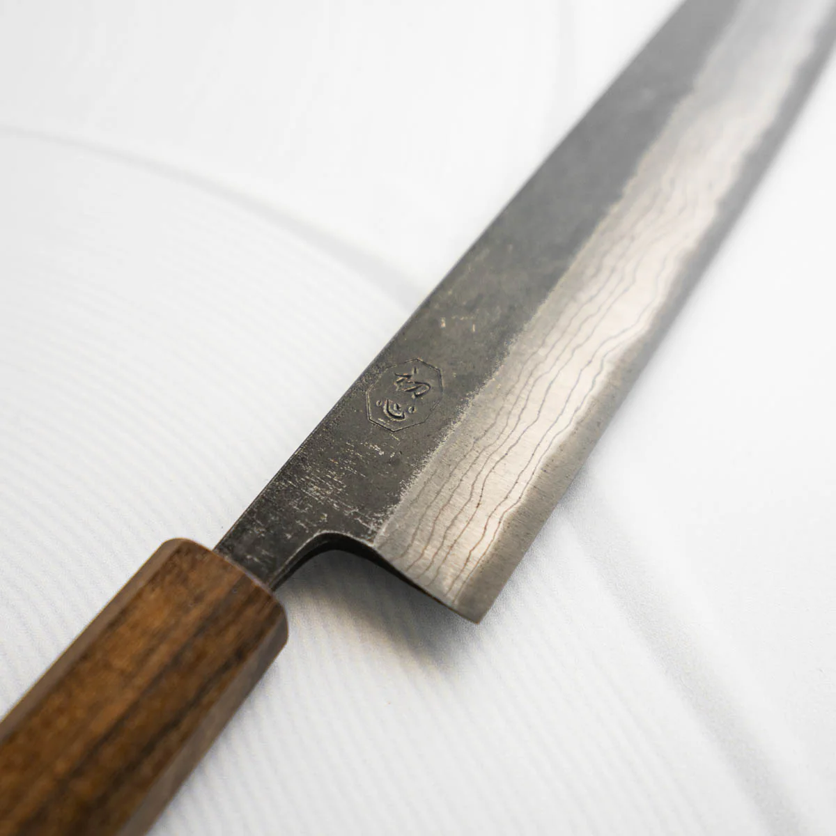Hatsukokoro Kumokage Blue 2 Kurouchi Damascus Kiritsuke Sujihiki 250mm - Image 5