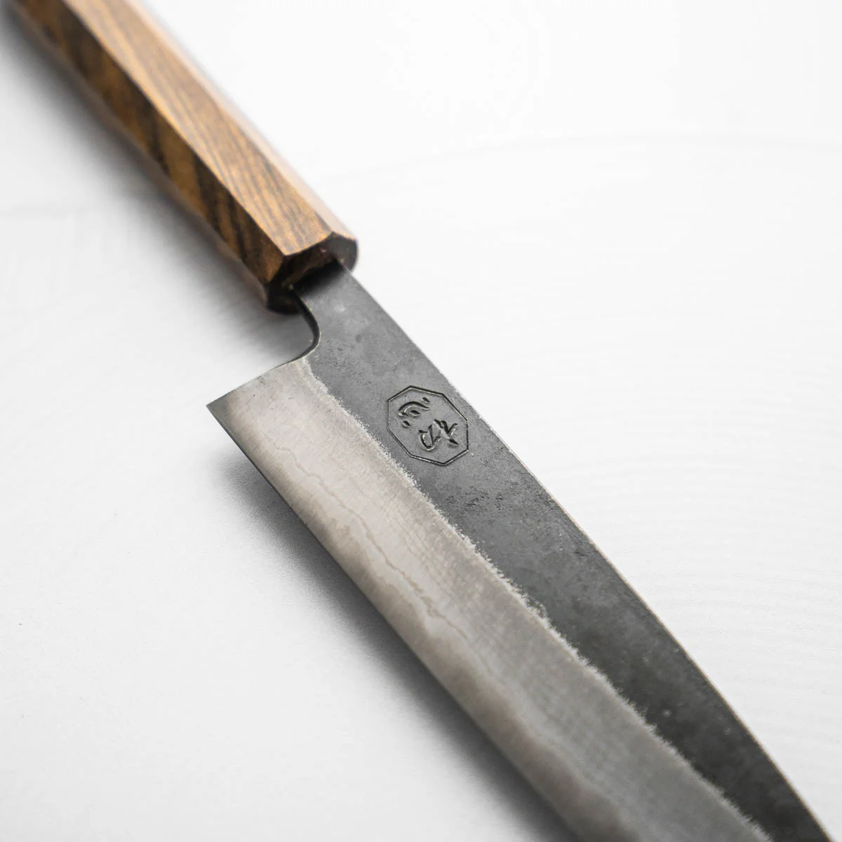 Hatsukokoro Kumokage Blue 2 Kurouchi Damascus Petty 150mm - Image 3