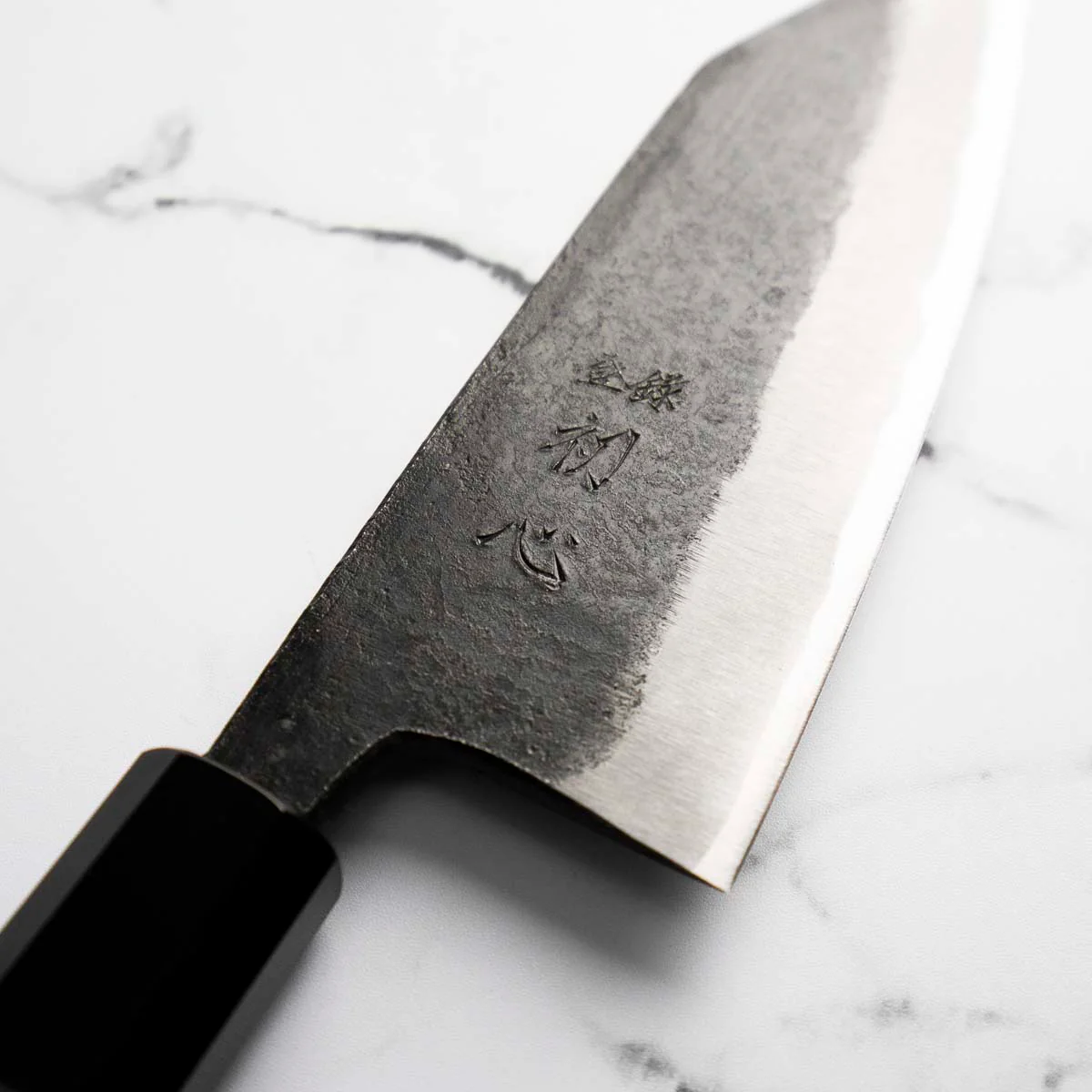Hatsukokoro Kurokaze Blue 2 Kurouchi Double Bevel Kiritsuke Deba 150mm - Image 4