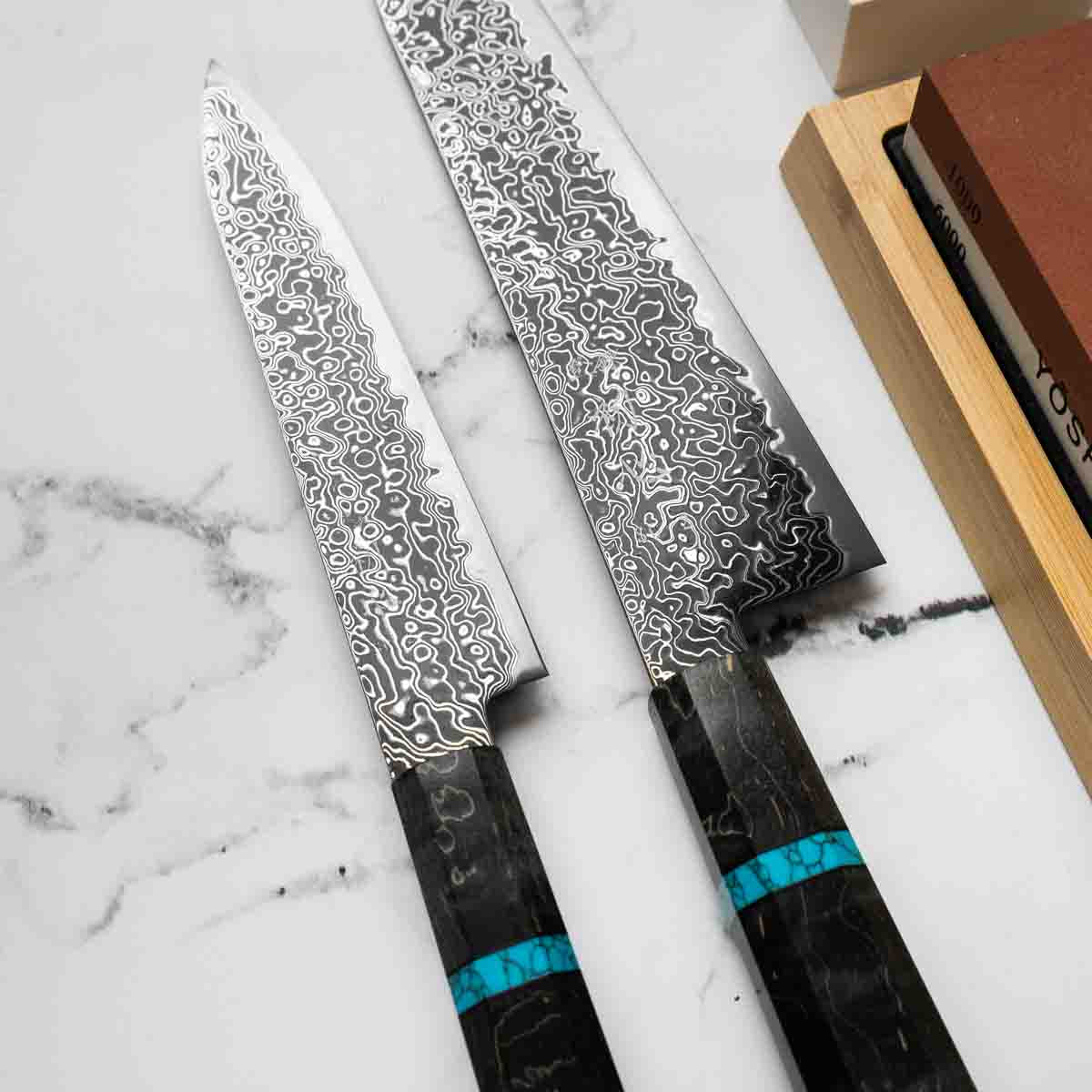 Hatsukokoro Ryuhyo Kurozome SG2 Damascus 2 Knife Set - Maple Turquoise - Image 2