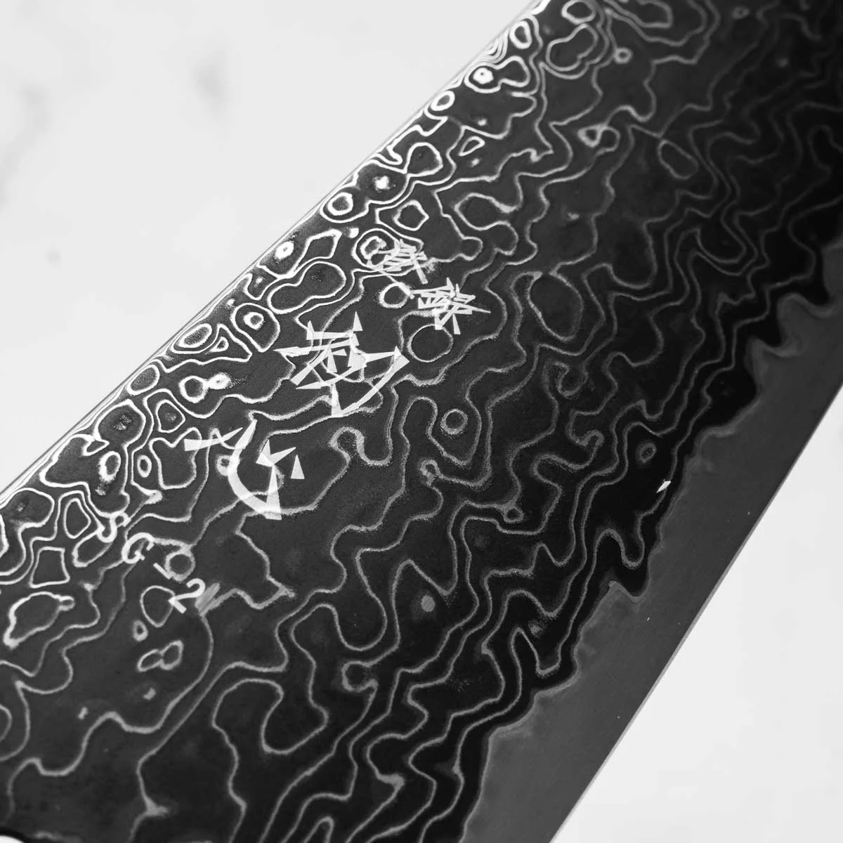 Hatsukokoro Ryuhyo Kurozome SG2 Damascus Kiritsuke Gyuto 240mm - Persimmon - Image 5