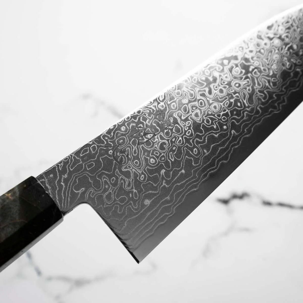 Hatsukokoro Ryuhyo SG2 Damascus Santoku 180mm -  Dark Maple - Image 4