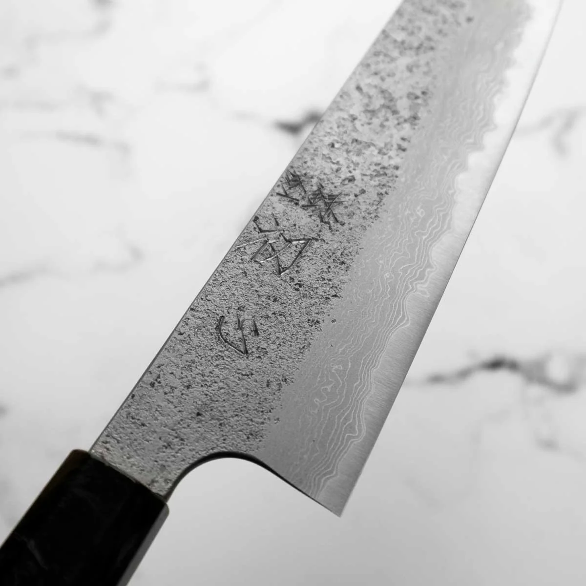 Hatsukokoro Ryusui Blue 2 Damascus Gyuto 210mm - Carbon Fibre - Image 5