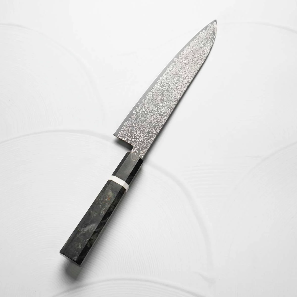 Hatsukokoro Saihyo SG2 Black Damascus Gyuto 210 - Maple - Image 5