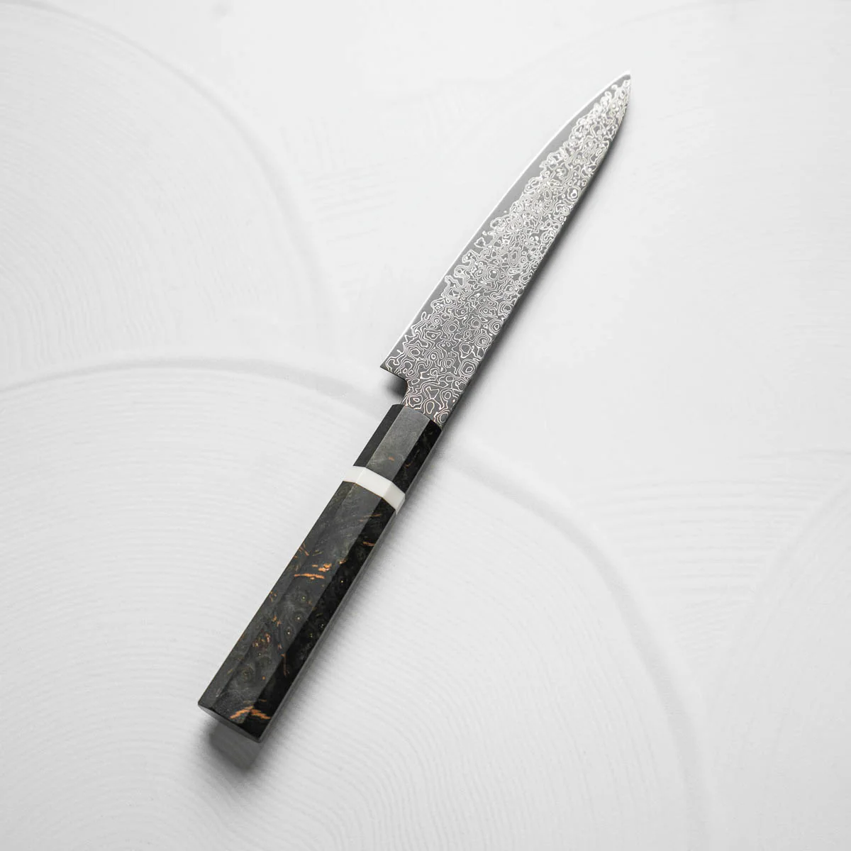Hatsukokoro Saihyo SG2 Black Damascus Petty 150mm - Maple - Image 4