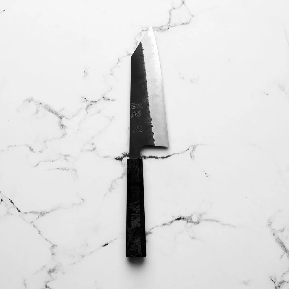 Hatsukokoro Shinkiro Blue Super Damascus Kurouchi Bunka 165mm - Dark Carbon Fibre - Image 3