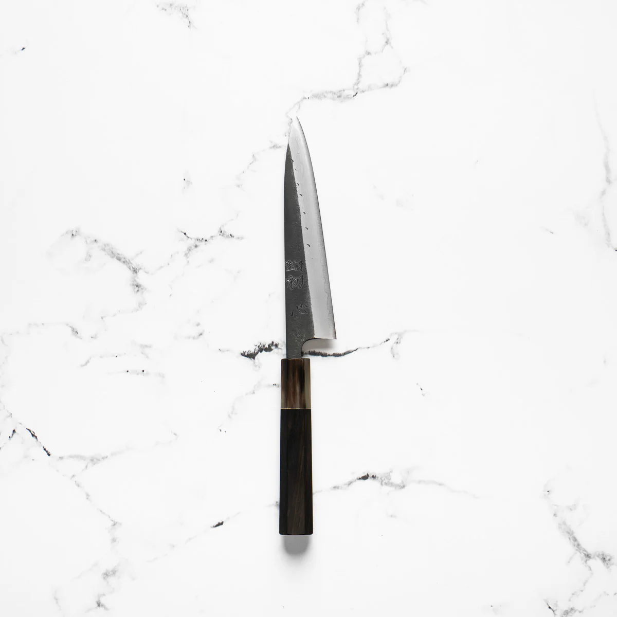 Hatsukokoro Shinkiro Blue Super Damascus Kurouchi Petty 150mm - Ebony & Blonde - Image 3