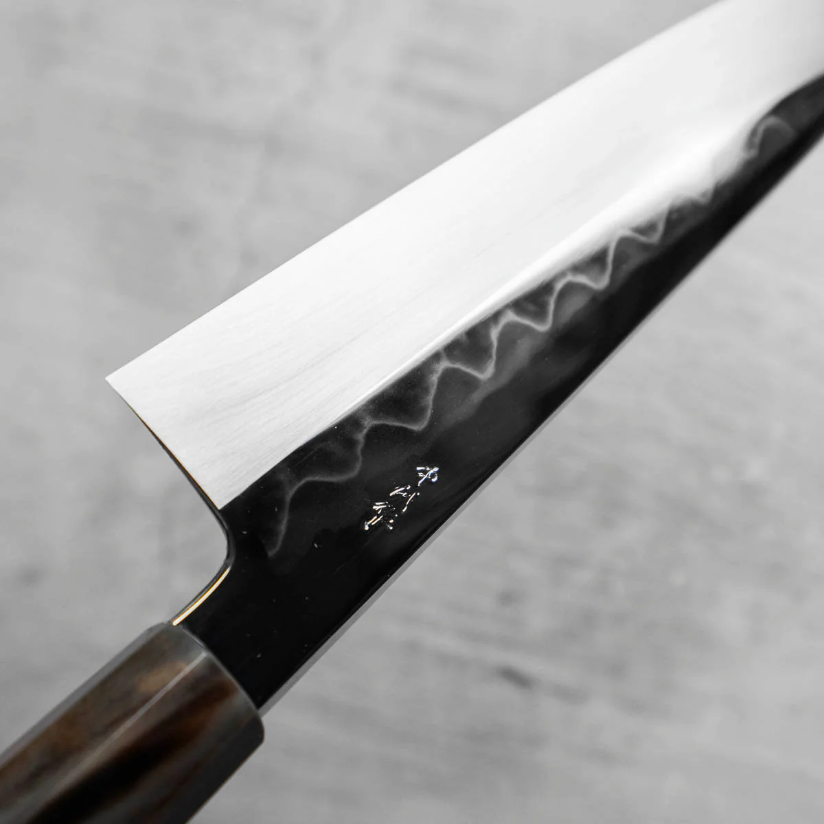 Hatsukokoro x Nakagawa White 3 Honyaki Mirror Finished Gyuto 210mm - Ebony & Blonde - Image 7