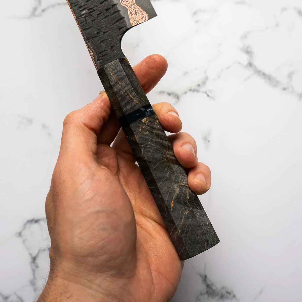 Hatsukokoro Yorokobi Kurouchi SLD Damascus Tsuchime Bunka 180mm - Dark Maple - Image 10