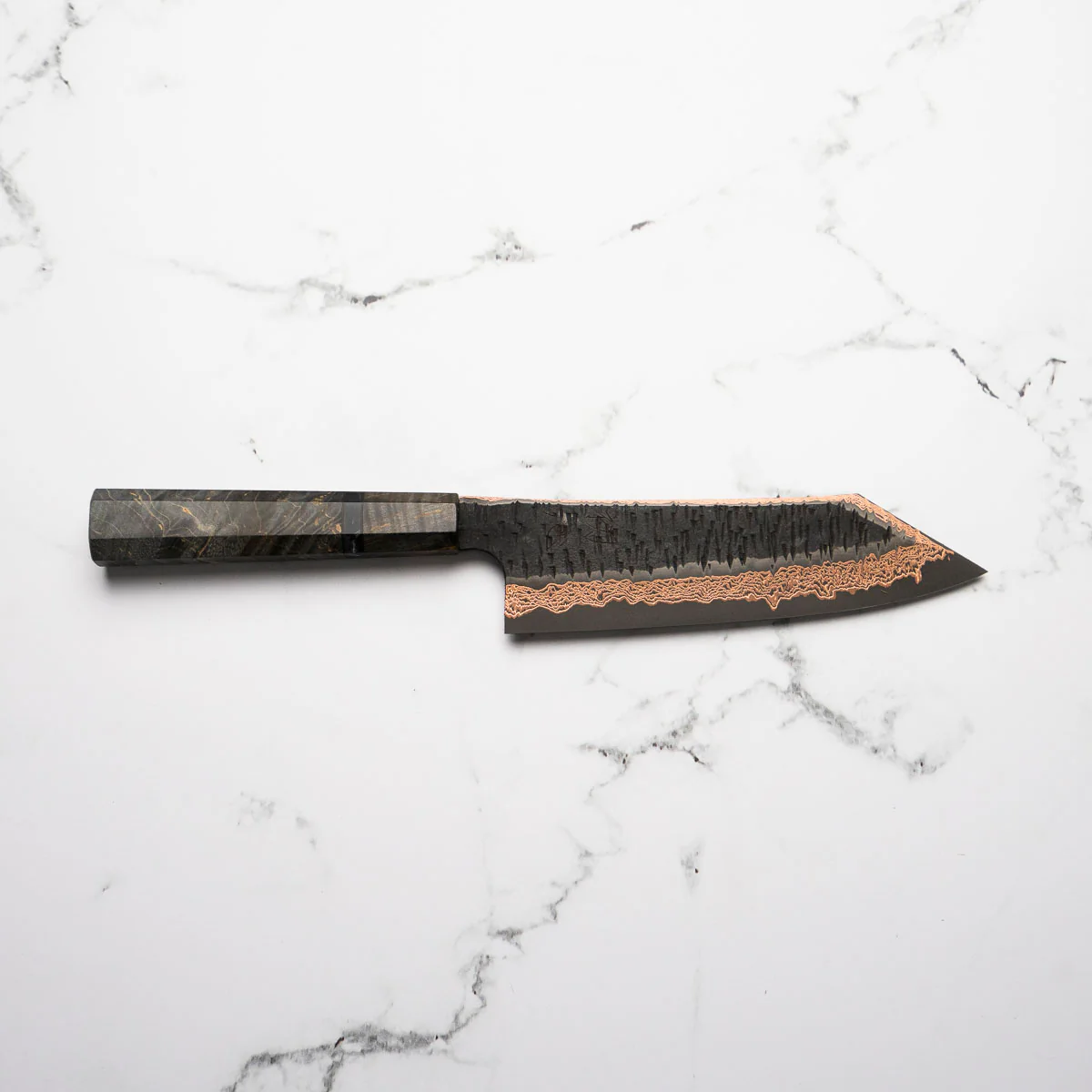 Hatsukokoro Yorokobi Kurouchi SLD Damascus Tsuchime Bunka 180mm - Dark Maple - Image 5