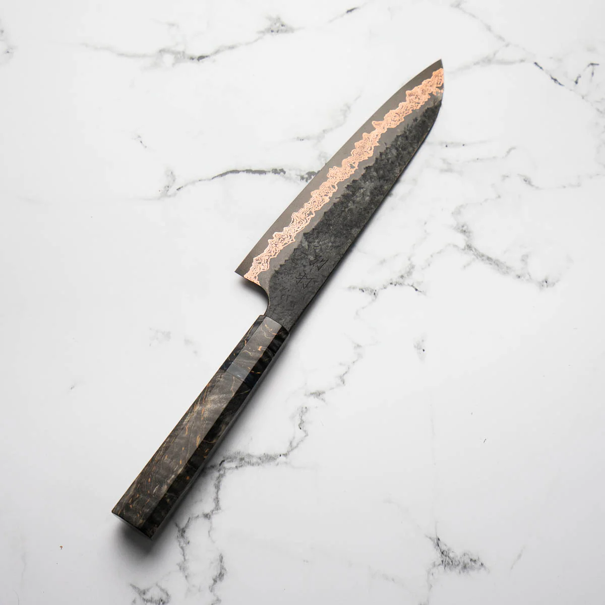 Hatsukokoro Yorokobi Kurouchi SLD Damascus Tsuchime Gyuto 210mm - Dark Maple - Image 3