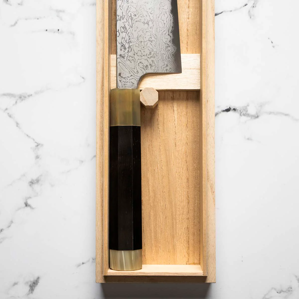Mazaki Blue 2 Hon-Sanmai Damascus Gyuto 240mm - Image 3