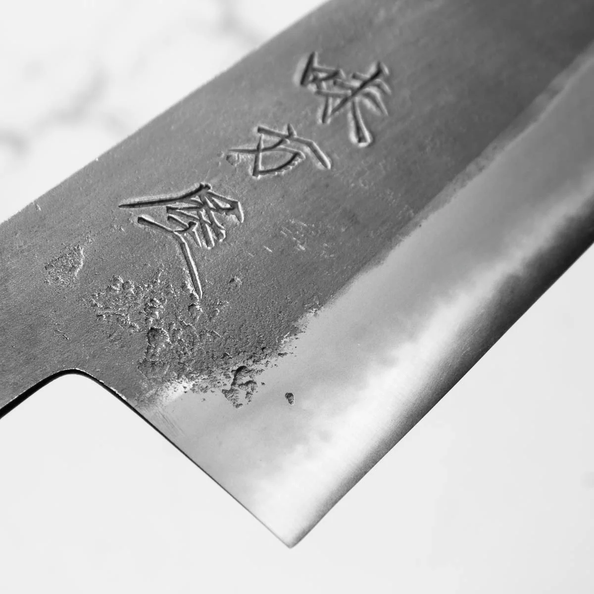 Mutsumi Hinoura Ajikataya White 2 Gyuto 210mm - Rosewood / Ebony Ferrule (White Ring) - Image 6