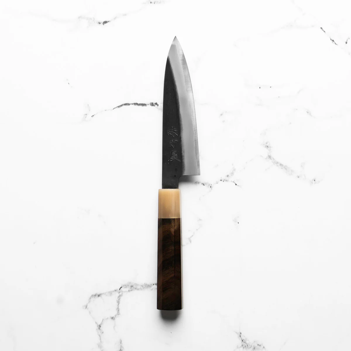 Mutsumi Hinoura Ajikataya White 2 Petty 135mm - Rosewood / White Horn - Image 3