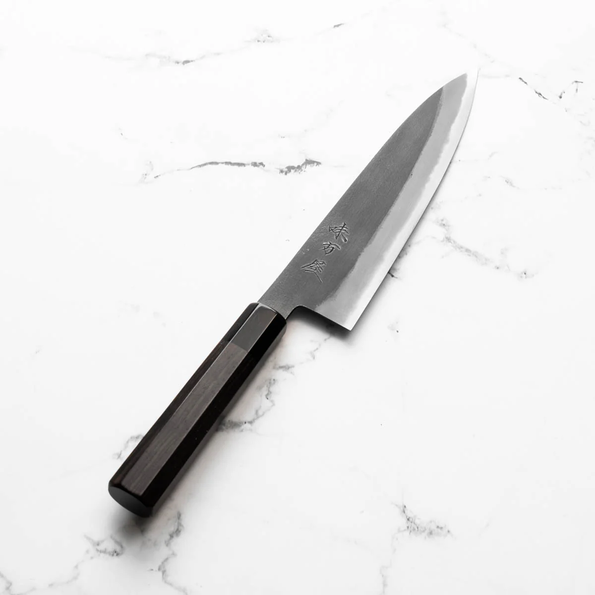 Mutsumi Hinoura Ajikataya White 2 Gyuto 210mm - Ebony & Black Horn - Image 2
