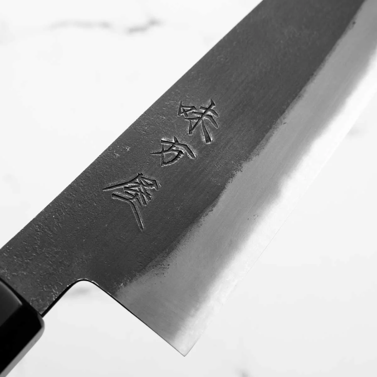 Mutsumi Hinoura Ajikataya White 2 Gyuto 210mm - Ebony & Black Horn - Image 5