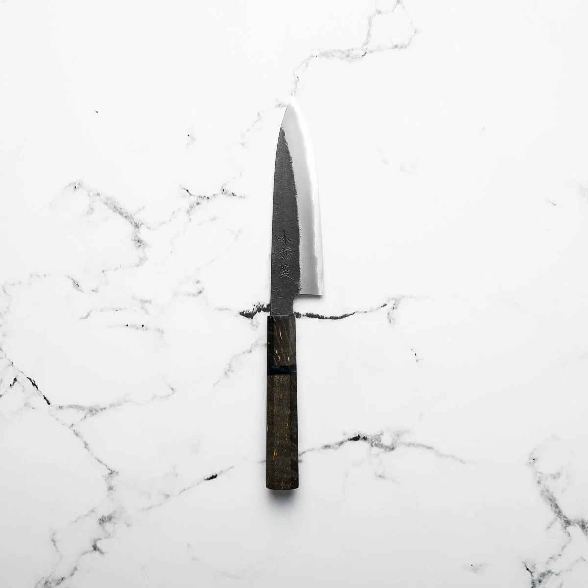 Mutsumi Hinoura Ajikataya White 2 SS Clad Petty 135mm - Dark Maple - Image 3