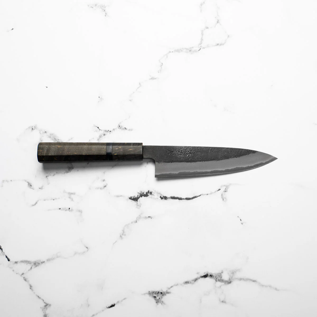 Mutsumi Hinoura Ajikataya White 2 SS Clad Petty 135mm - Dark Maple - Image 4