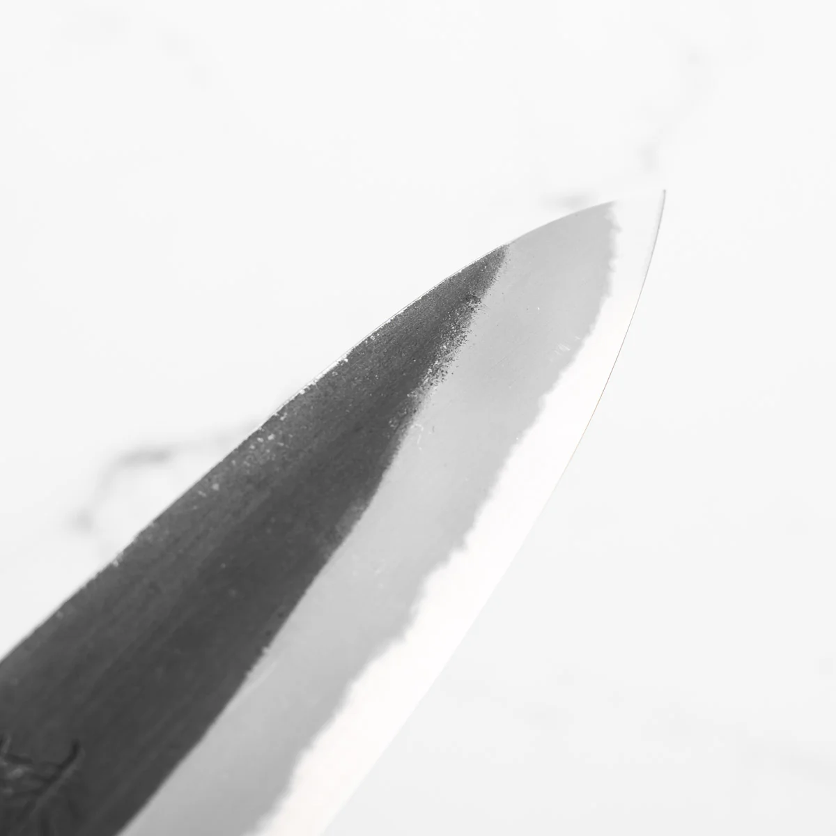 Mutsumi Hinoura Ajikataya White 2 Petty 135mm - Bocote & Black Horn - Image 7
