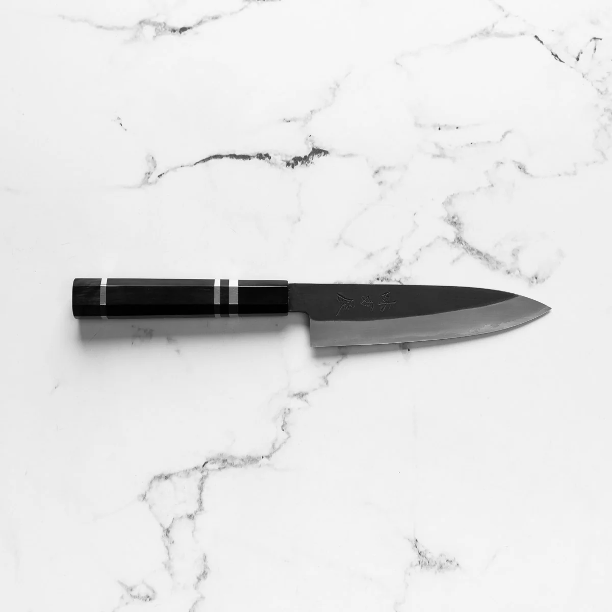 Mutsumi Hinoura Ajikataya White 2 SS Clad Petty 135mm - Ebony w/ Double Black Horn (3 rings) - Image 4