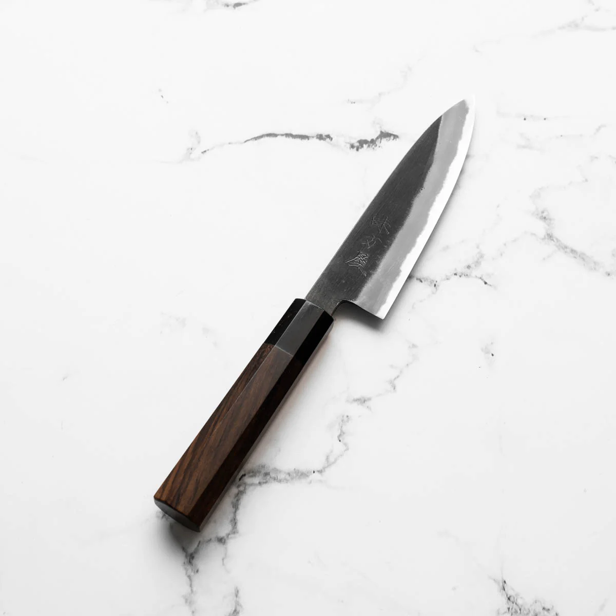 Mutsumi Hinoura Ajikataya White 2 Petty 135mm - Rosewood & Black Horn - Image 2