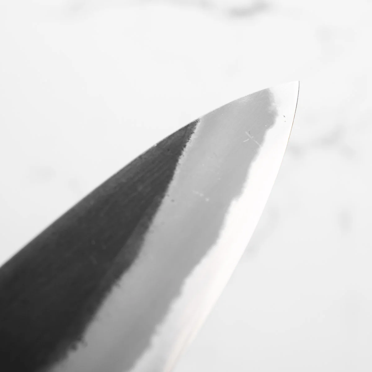 Mutsumi Hinoura Ajikataya White 2 Petty 135mm - Rosewood & Black Horn - Image 7