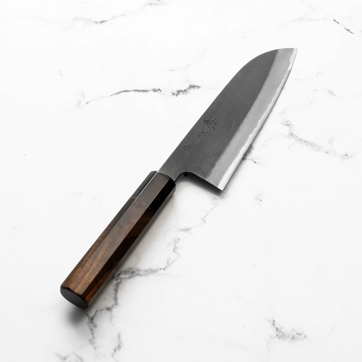 Mutsumi Hinoura Ajikataya White 2 Santoku 165mm - Rosewood & Black Horn - Image 2