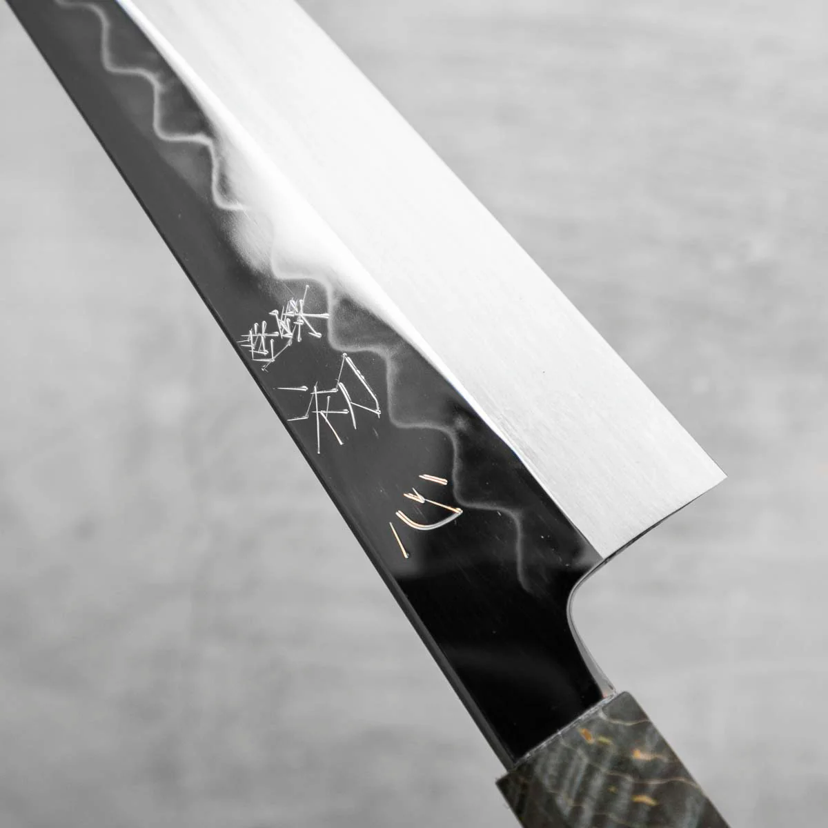 Hatsukokoro x Nakagawa White 3 Honyaki Mirror Finished Gyuto 210mm - Dark Maple - Image 5