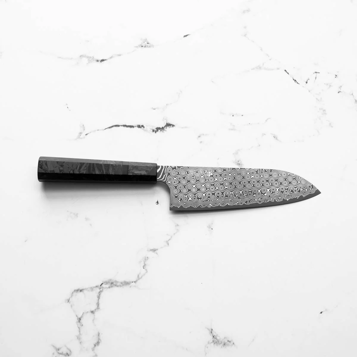 Nigara Hamono "Anmon" SG2 Damascus Santoku 180mm - Dark Carbon Fibre - Image 4