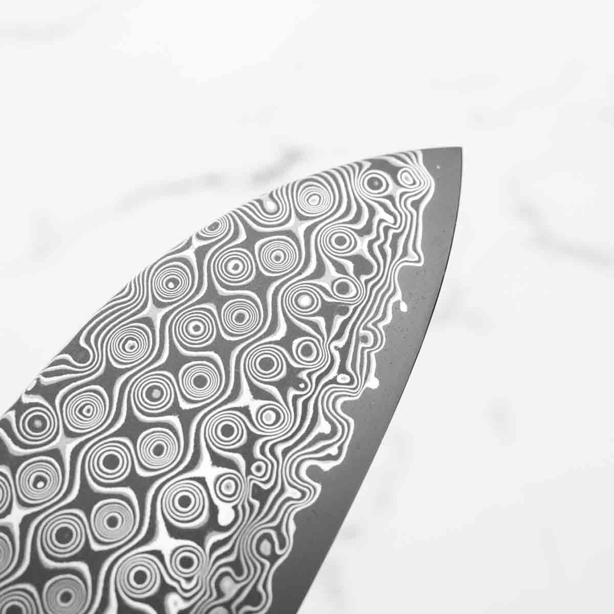 Nigara Hamono "Anmon" SG2 Damascus Santoku 180mm - Dark Carbon Fibre - Image 7