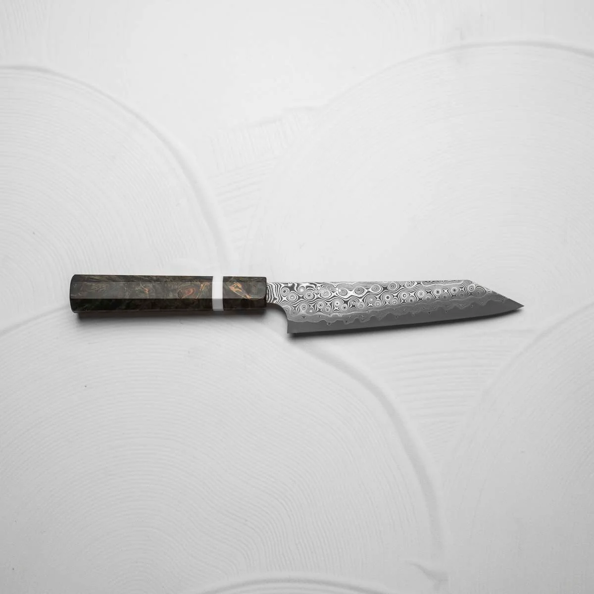 Nigara Hamono SG2 "Raindrop" Damascus Kiritsuke Petty 150mm - Maple - Image 3