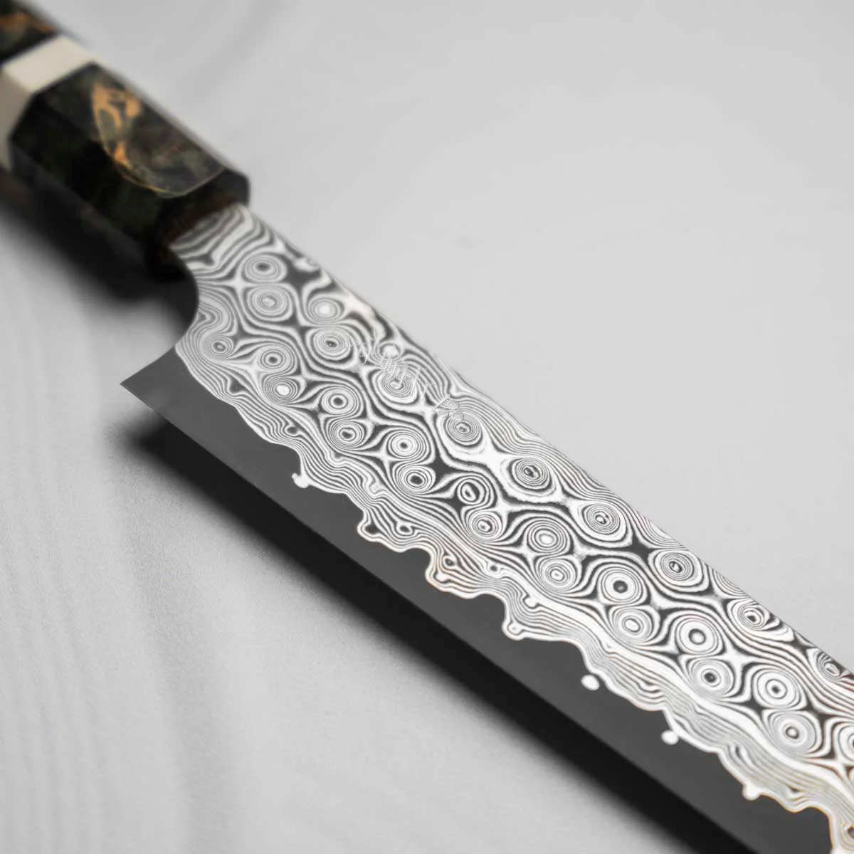 Nigara Hamono SG2 "Raindrop" Damascus Kiritsuke Petty 150mm - Maple - Image 5