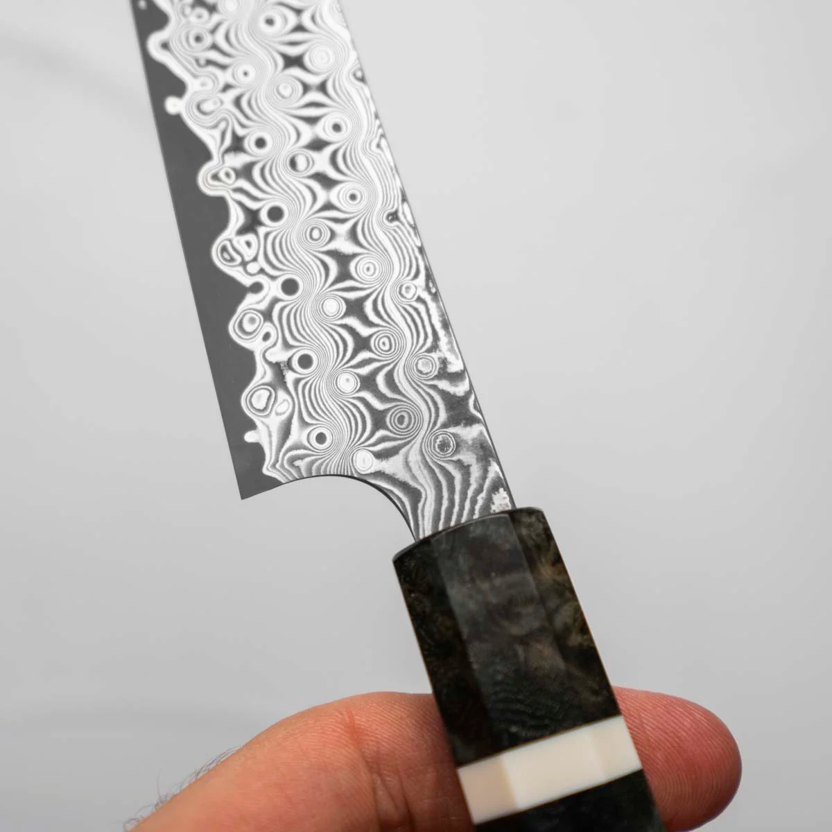 Nigara Hamono SG2 "Raindrop" Damascus Kiritsuke Petty 150mm - Maple - Image 7