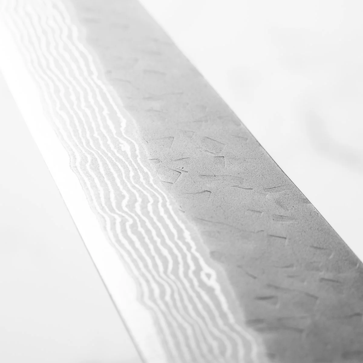 Nigara Hamono VG10 Tsuchime Damascus Petty 150mm - Ebony - Image 8
