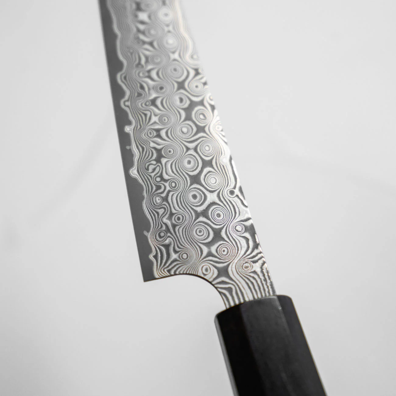 Nigara Hamono SG2 "Raindrop" Damascus Kiritsuke Petty 150mm - Ebony - Image 3