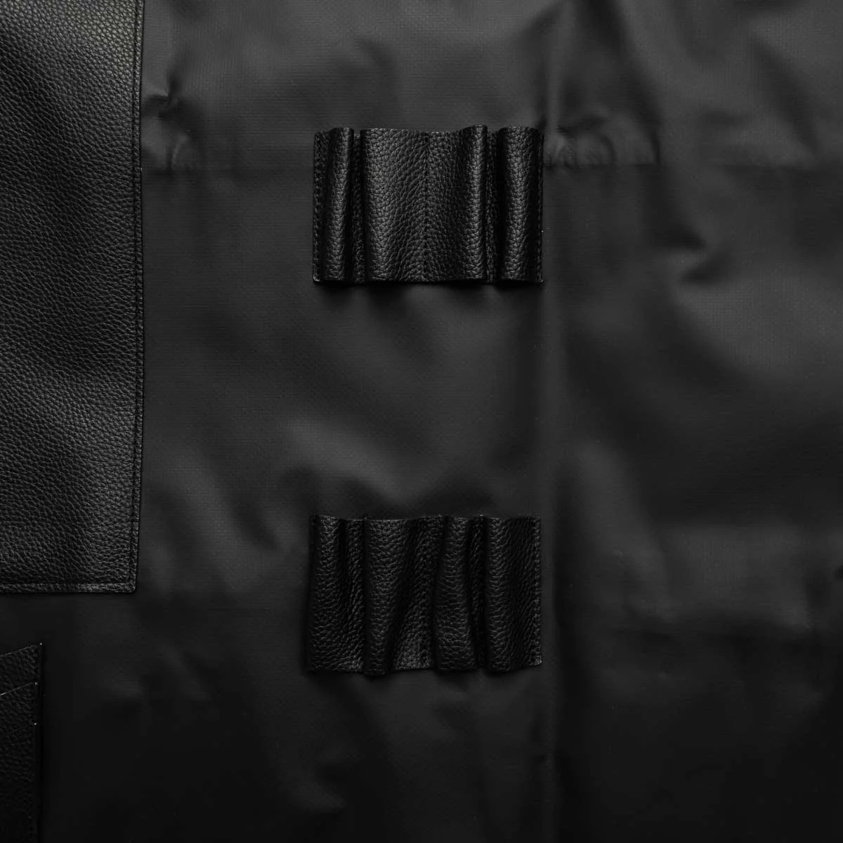 Porter 17 Pocket Polymer Leather Trim Knife Bag - Image 4