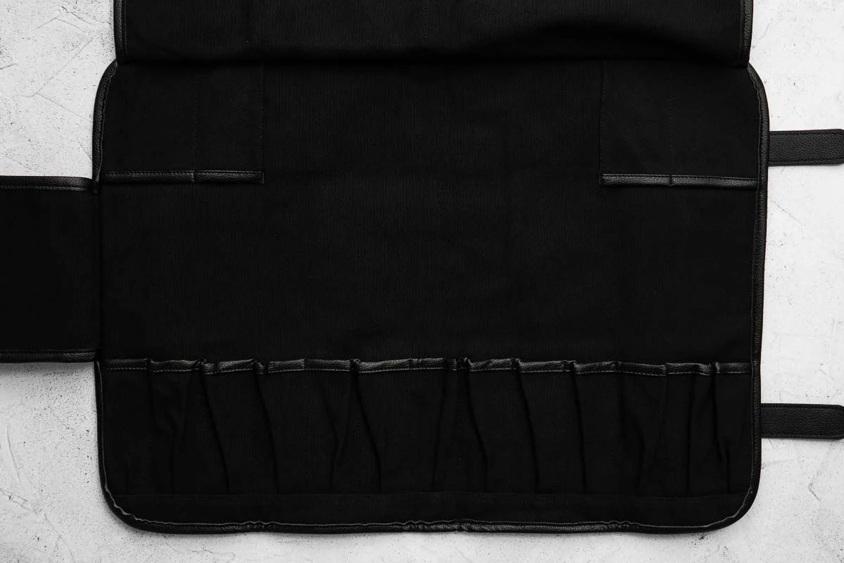 Porter 17 Pocket Waxed Canvas Leather Trim Knife Bag - Image 6