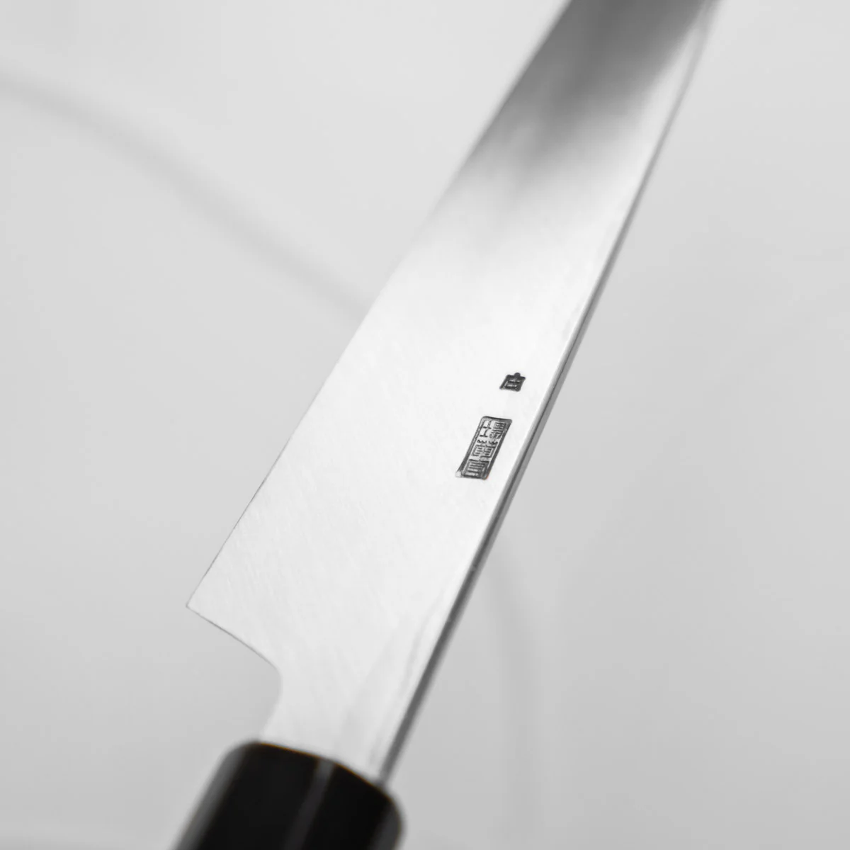 Sakai Kikumori "Kasumi" Yanagiba 240mm - Image 4