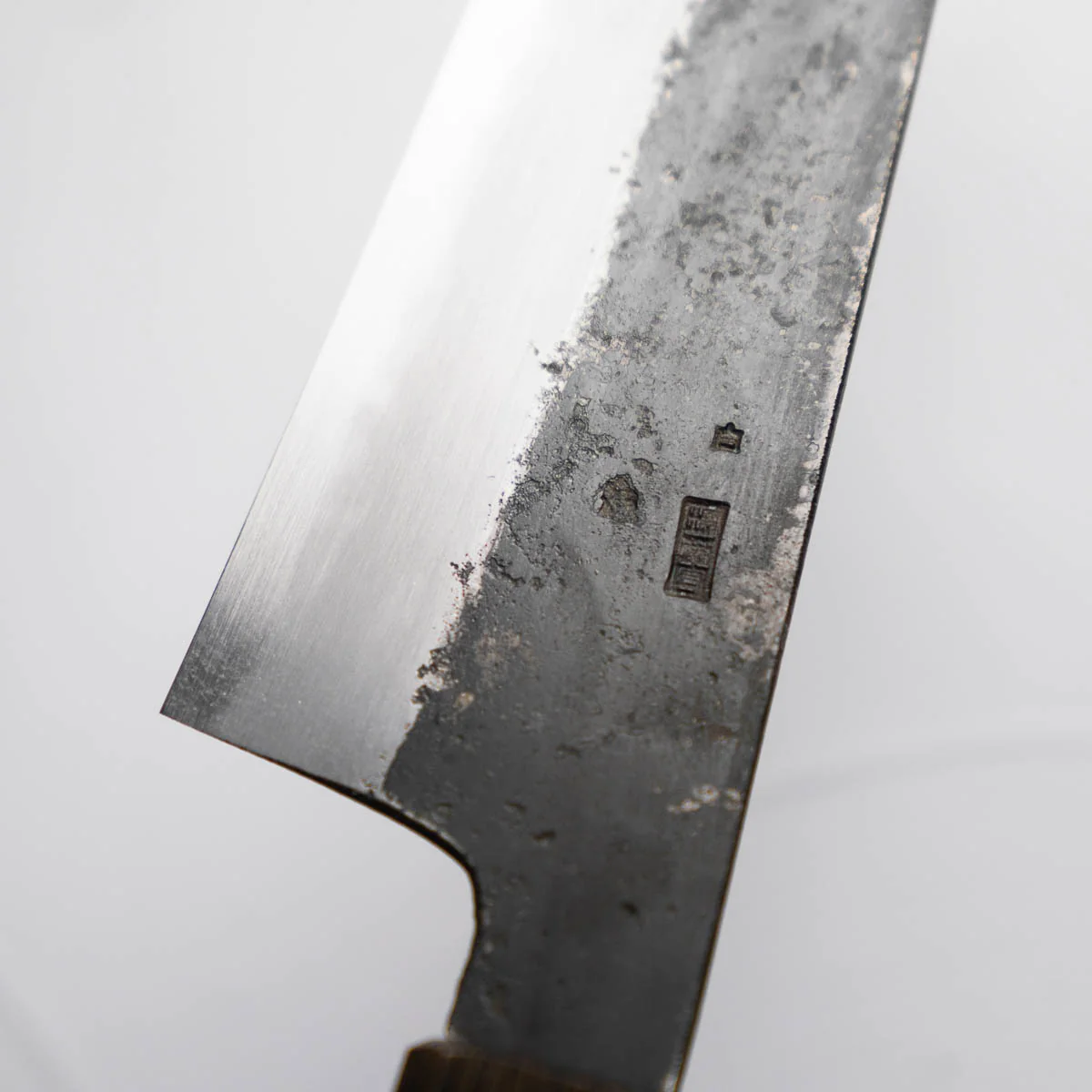 Sakai Kikumori "Kikuzuki Kuro" Gyuto 270mm - Image 3